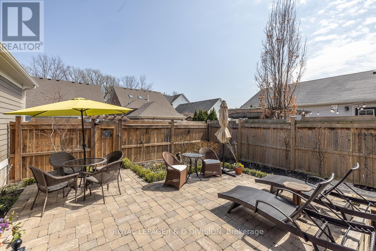 












73 BROCK STREET

,
Niagara-on-the-Lake,




Ontario
L0S1J0

