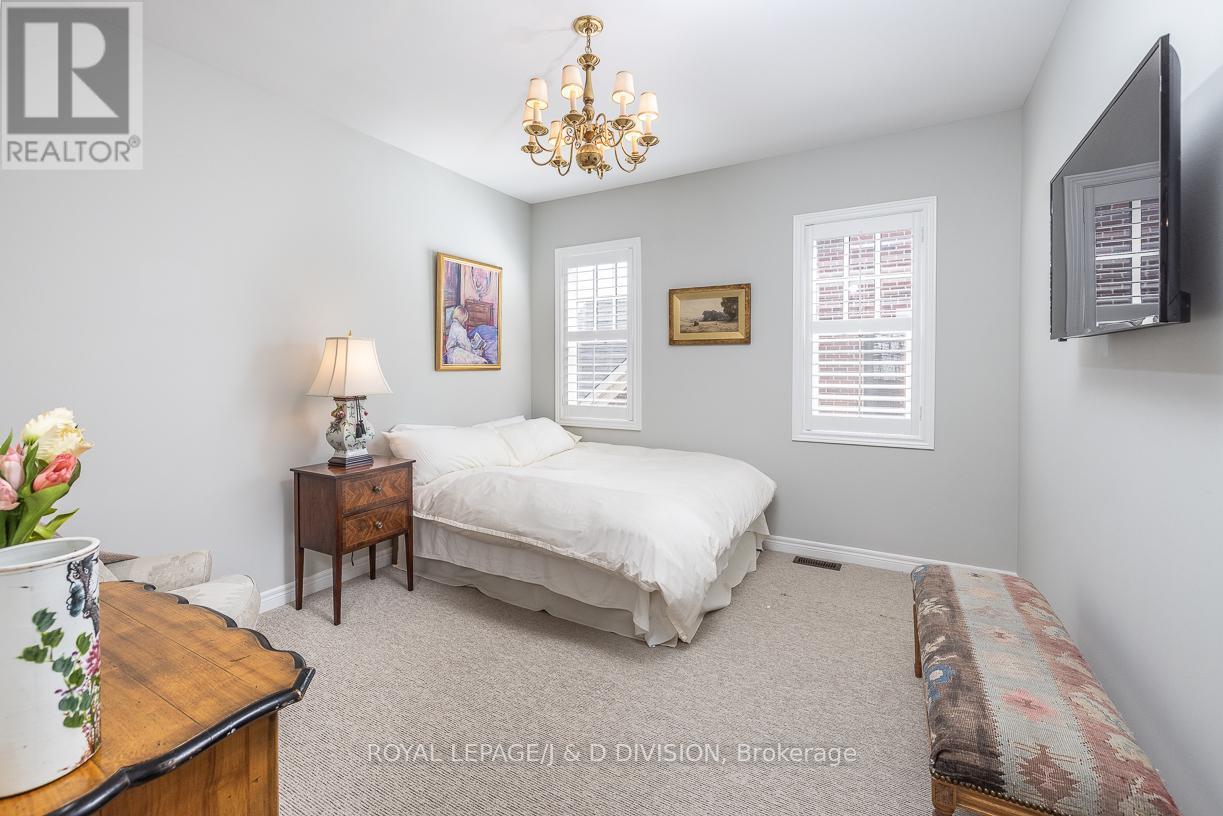 












73 BROCK STREET

,
Niagara-on-the-Lake,




Ontario
L0S1J0

