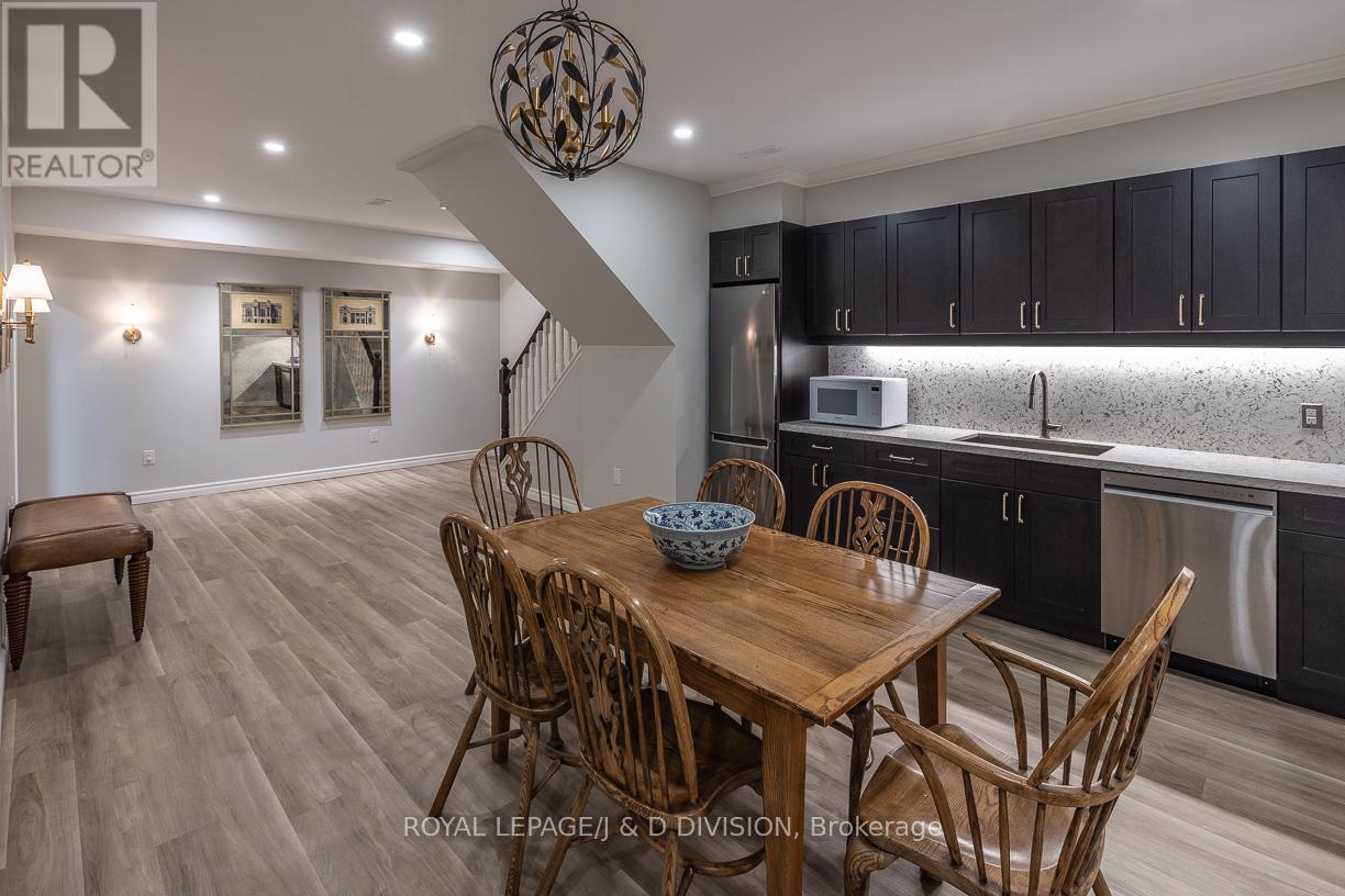 












73 BROCK STREET

,
Niagara-on-the-Lake,




Ontario
L0S1J0

