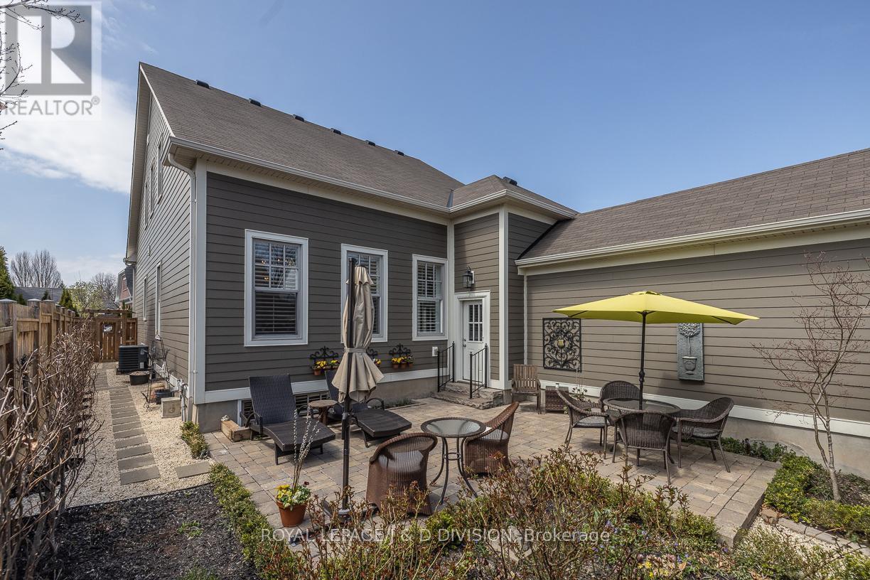 












73 BROCK STREET

,
Niagara-on-the-Lake,




Ontario
L0S1J0

