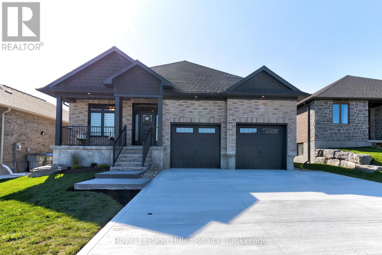 












125 PUGH STREET E

,
Perth East (Milverton),




Ontario
N0K1M0

