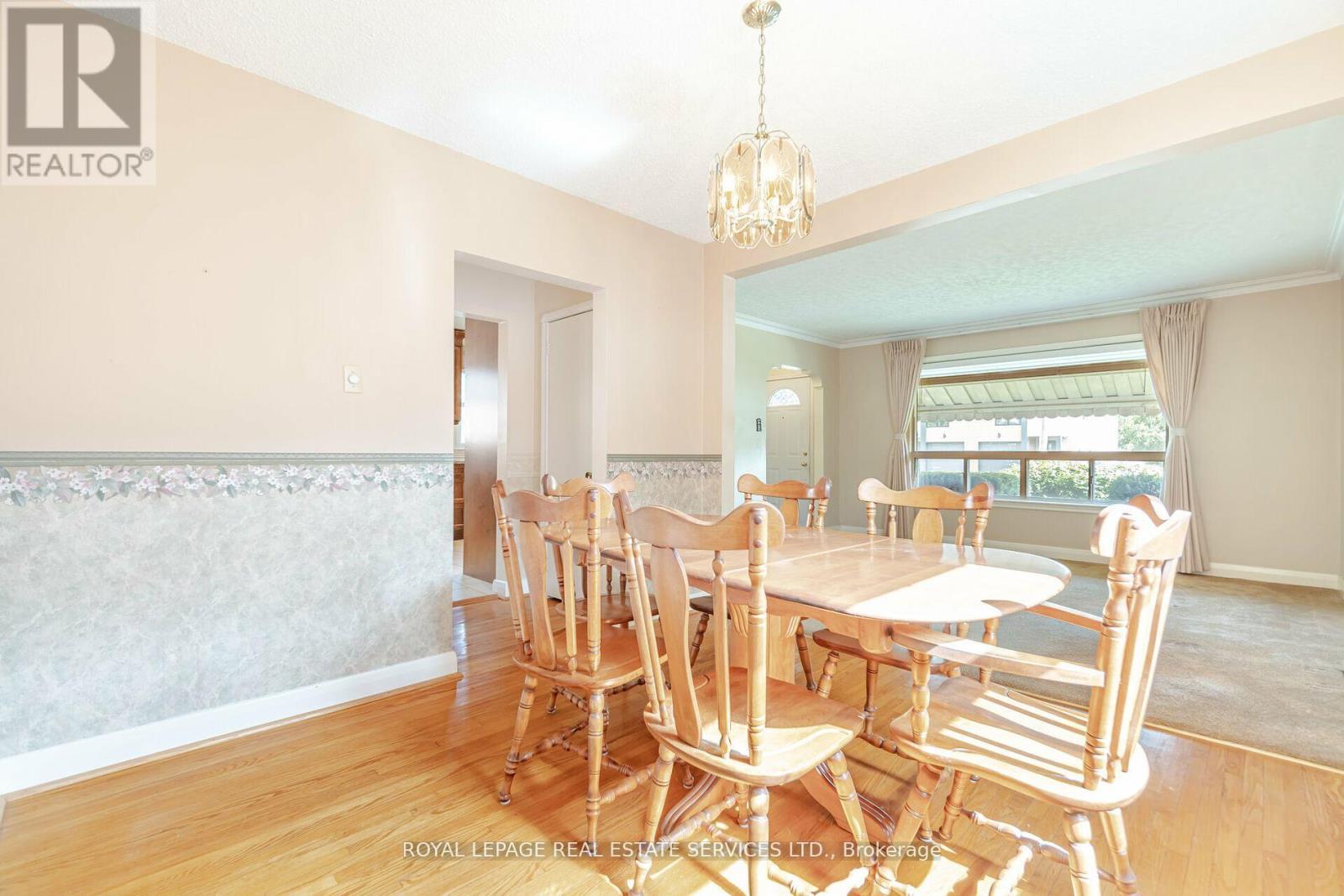 












44 MAPLE AVENUE N

,
Mississauga,




Ontario
L5H2S1

