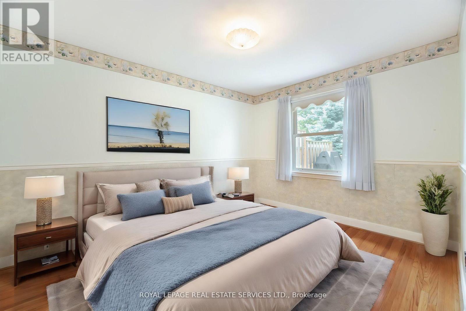 












44 MAPLE AVENUE N

,
Mississauga,




Ontario
L5H2S1

