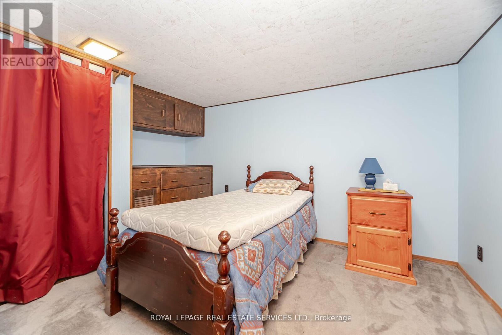 












44 MAPLE AVENUE N

,
Mississauga,




Ontario
L5H2S1

