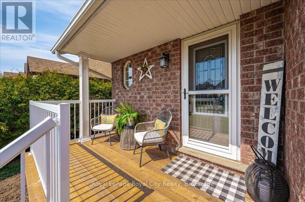 












164 TAIT CRESCENT

,
Centre Wellington (Fergus),




Ontario
N1M3P5

