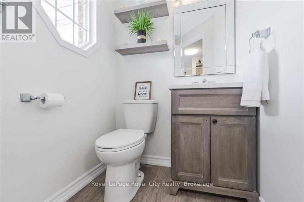 












164 TAIT CRESCENT

,
Centre Wellington (Fergus),




Ontario
N1M3P5

