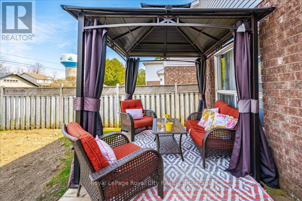 












164 TAIT CRESCENT

,
Centre Wellington (Fergus),




Ontario
N1M3P5

