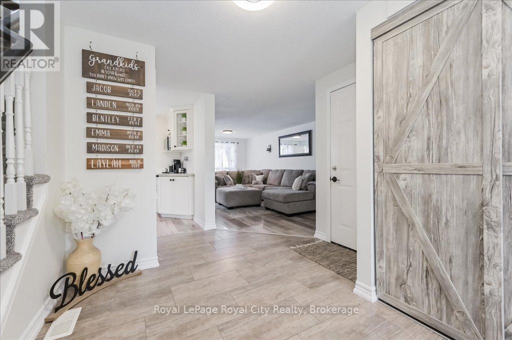 












164 TAIT CRESCENT

,
Centre Wellington (Fergus),




Ontario
N1M3P5

