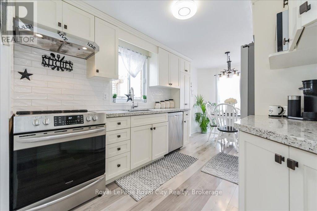 












164 TAIT CRESCENT

,
Centre Wellington (Fergus),




Ontario
N1M3P5

