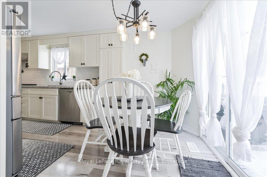












164 TAIT CRESCENT

,
Centre Wellington (Fergus),




Ontario
N1M3P5

