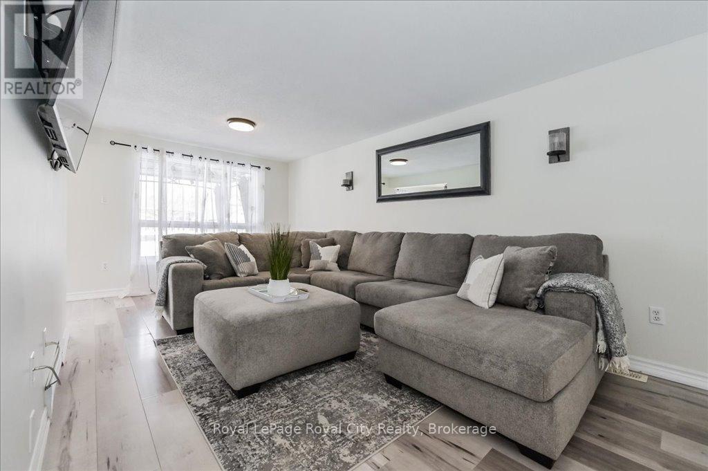 












164 TAIT CRESCENT

,
Centre Wellington (Fergus),




Ontario
N1M3P5

