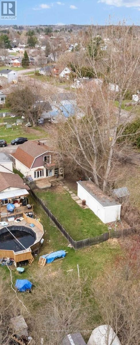 












787 MOFFAT STREET S

,
Pembroke,




Ontario
K8A3Y3

