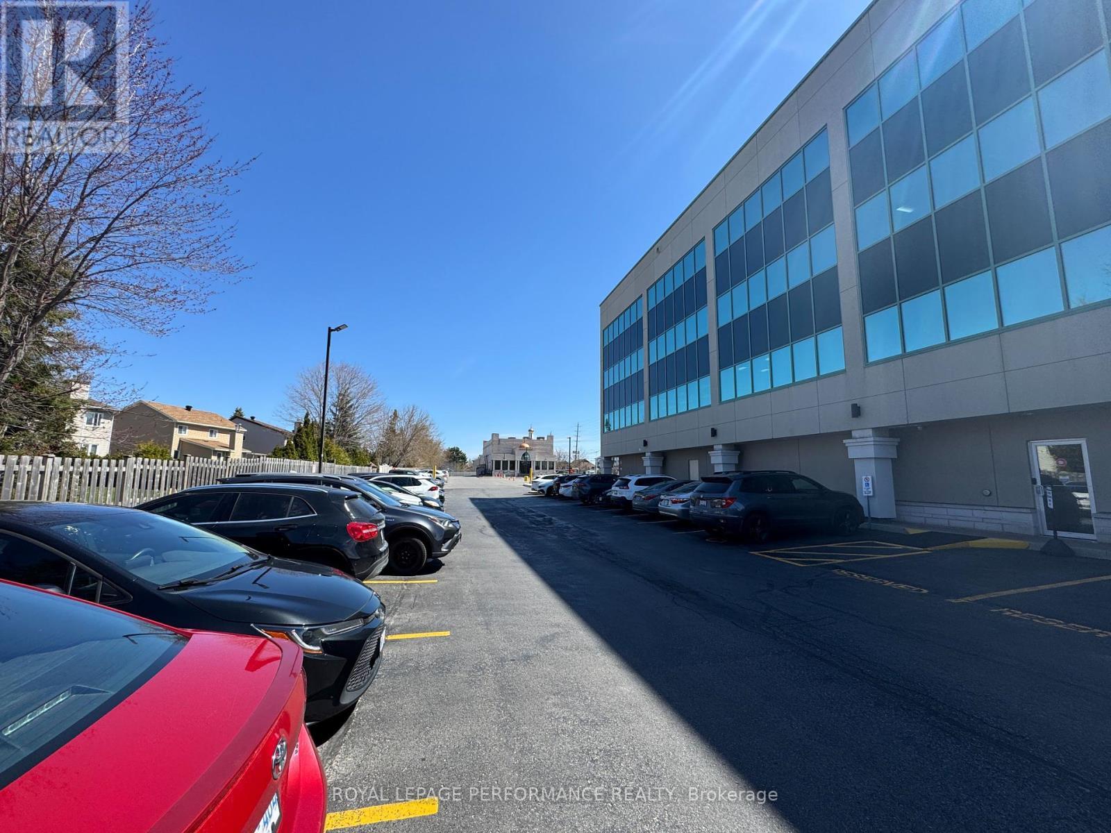 












402E - 4473 INNES ROAD

,
Ottawa,




Ontario
K4A1A7

