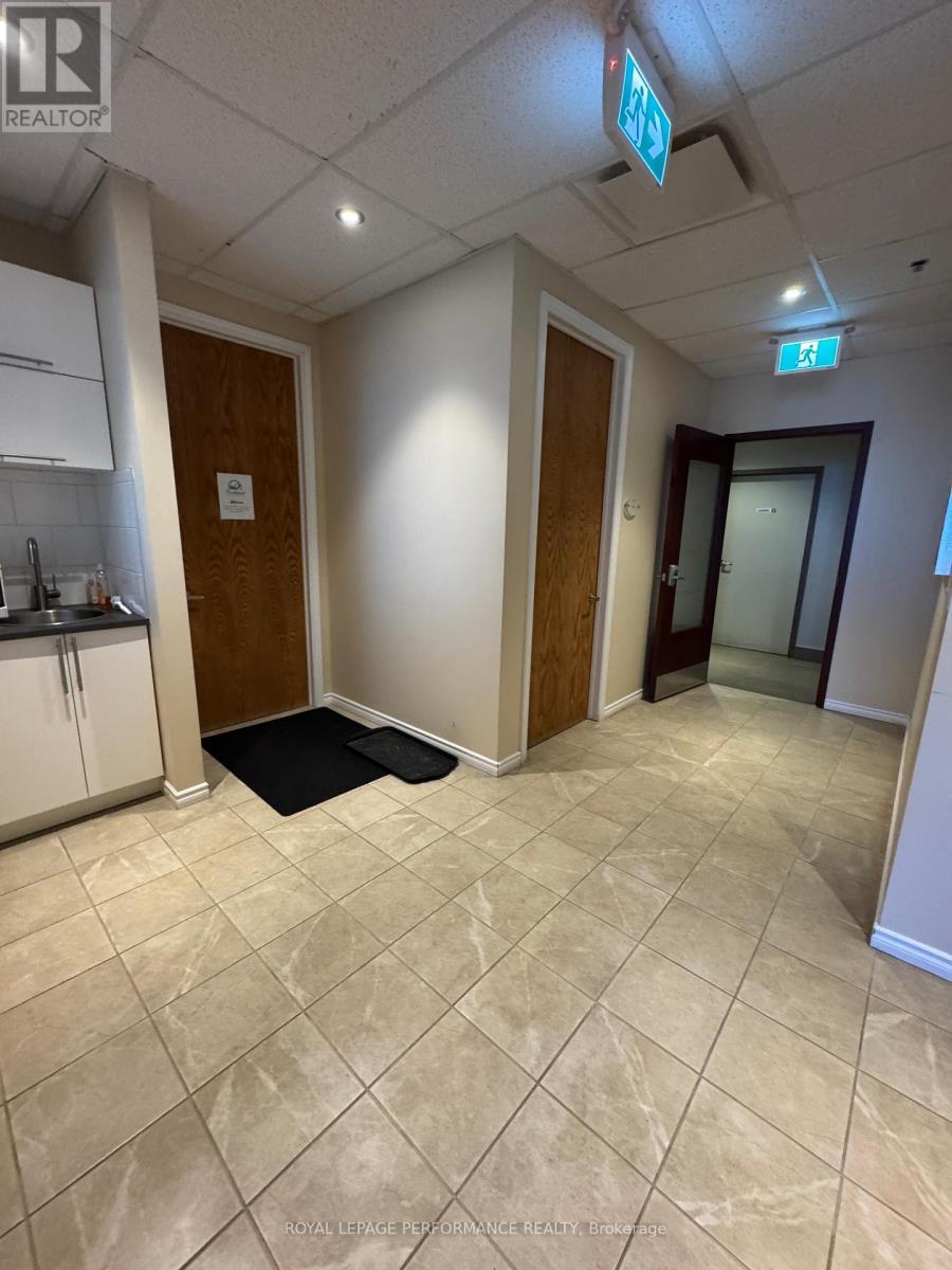 












402E - 4473 INNES ROAD

,
Ottawa,




Ontario
K4A1A7

