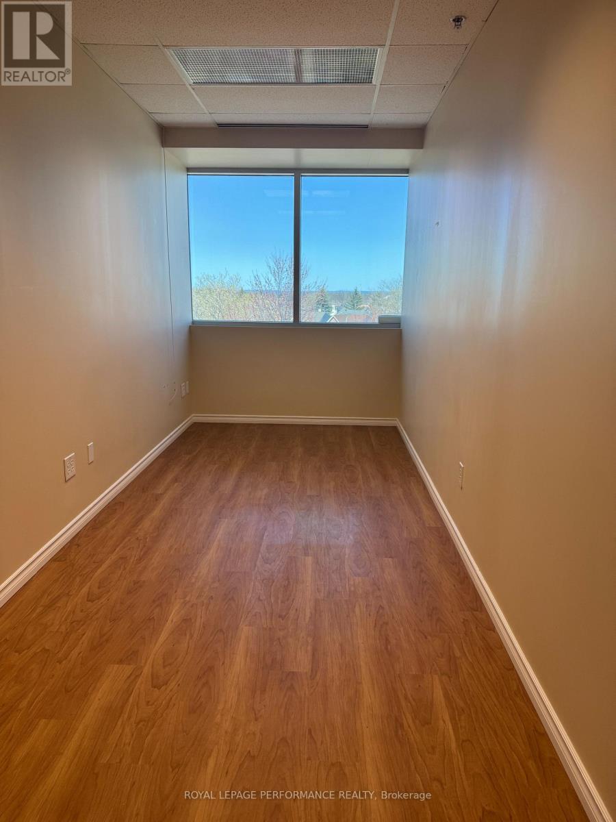 












402E - 4473 INNES ROAD

,
Ottawa,




Ontario
K4A1A7

