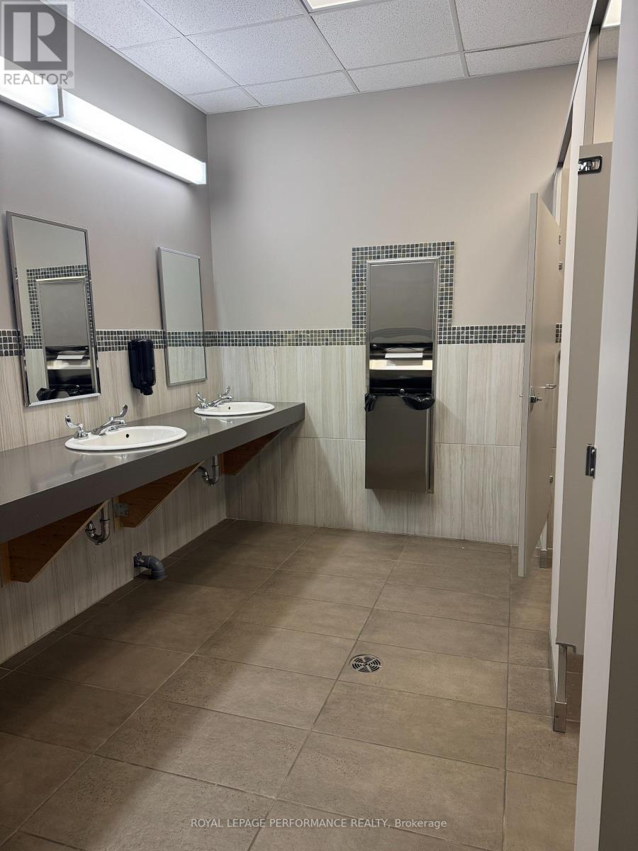 












402E - 4473 INNES ROAD

,
Ottawa,




Ontario
K4A1A7

