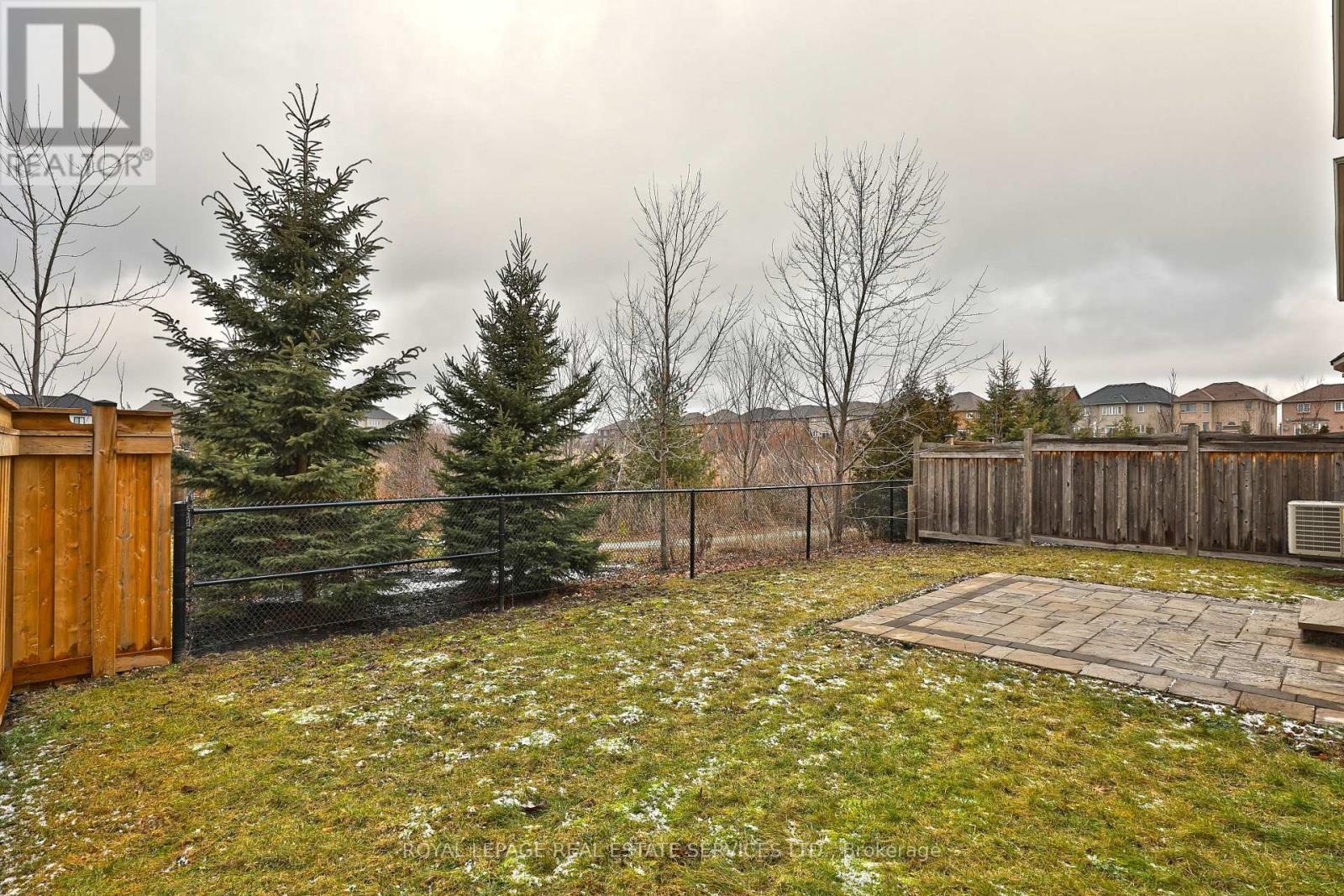 












2383 CALLOWAY DRIVE

,
Oakville,




Ontario
L6M0C1

