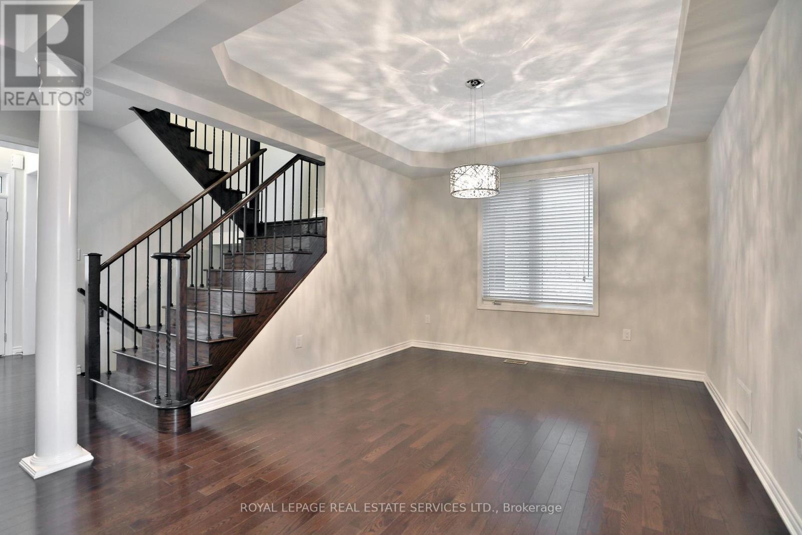 












2383 CALLOWAY DRIVE

,
Oakville,




Ontario
L6M0C1

