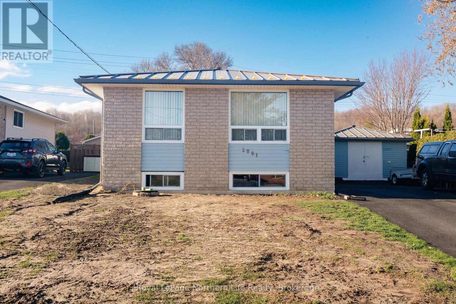 












2091 MCKEOWN AVENUE

,
North Bay (Widdifield),




Ontario
P1B7N8

