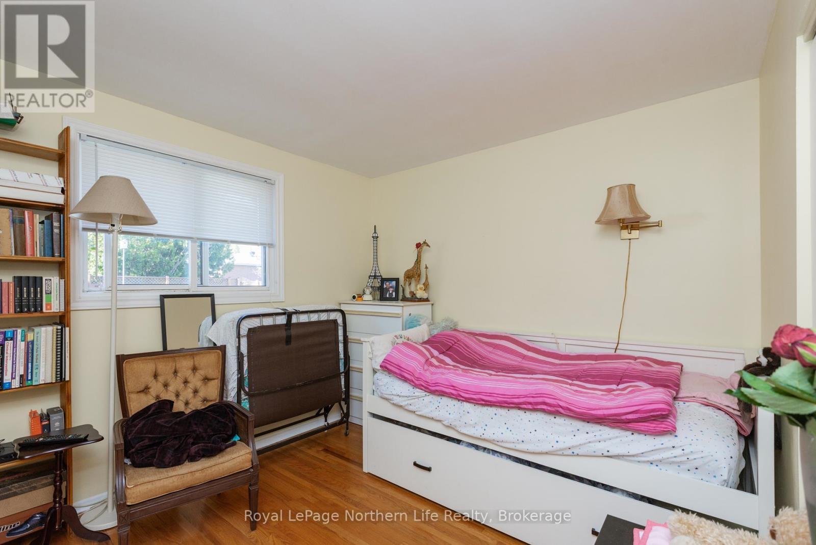 












2091 MCKEOWN AVENUE

,
North Bay (Widdifield),




Ontario
P1B7N8

