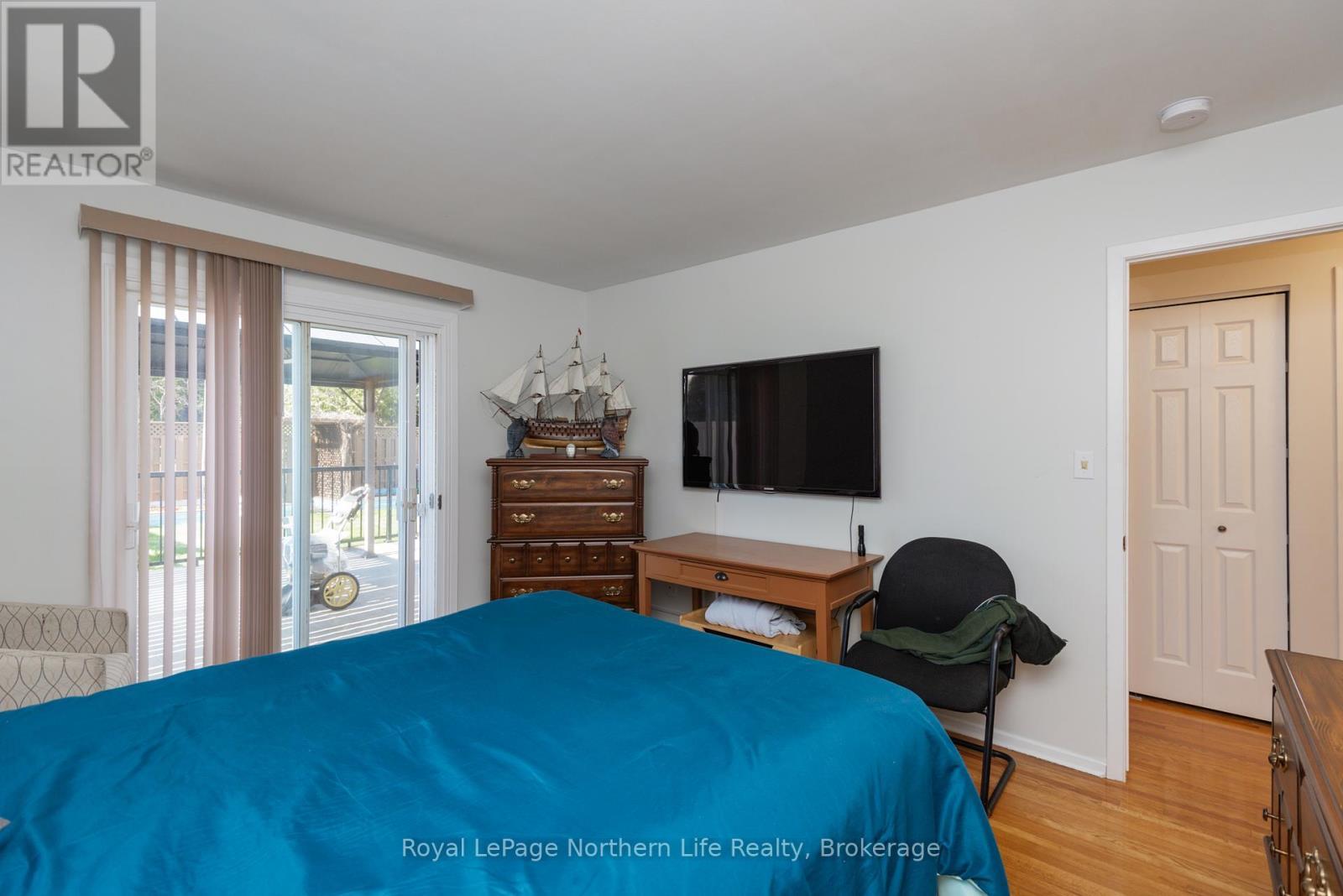 












2091 MCKEOWN AVENUE

,
North Bay (Widdifield),




Ontario
P1B7N8

