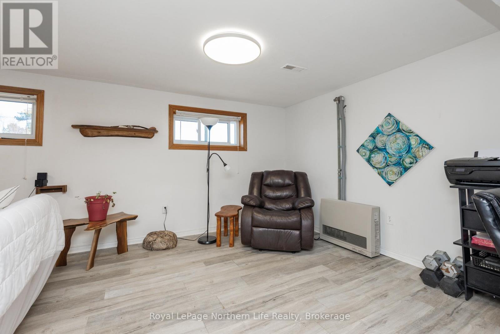 












2091 MCKEOWN AVENUE

,
North Bay (Widdifield),




Ontario
P1B7N8

