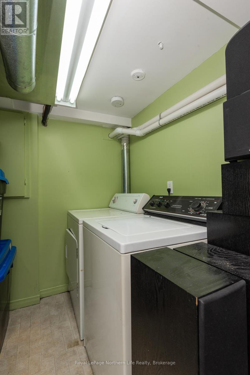 












2091 MCKEOWN AVENUE

,
North Bay (Widdifield),




Ontario
P1B7N8

