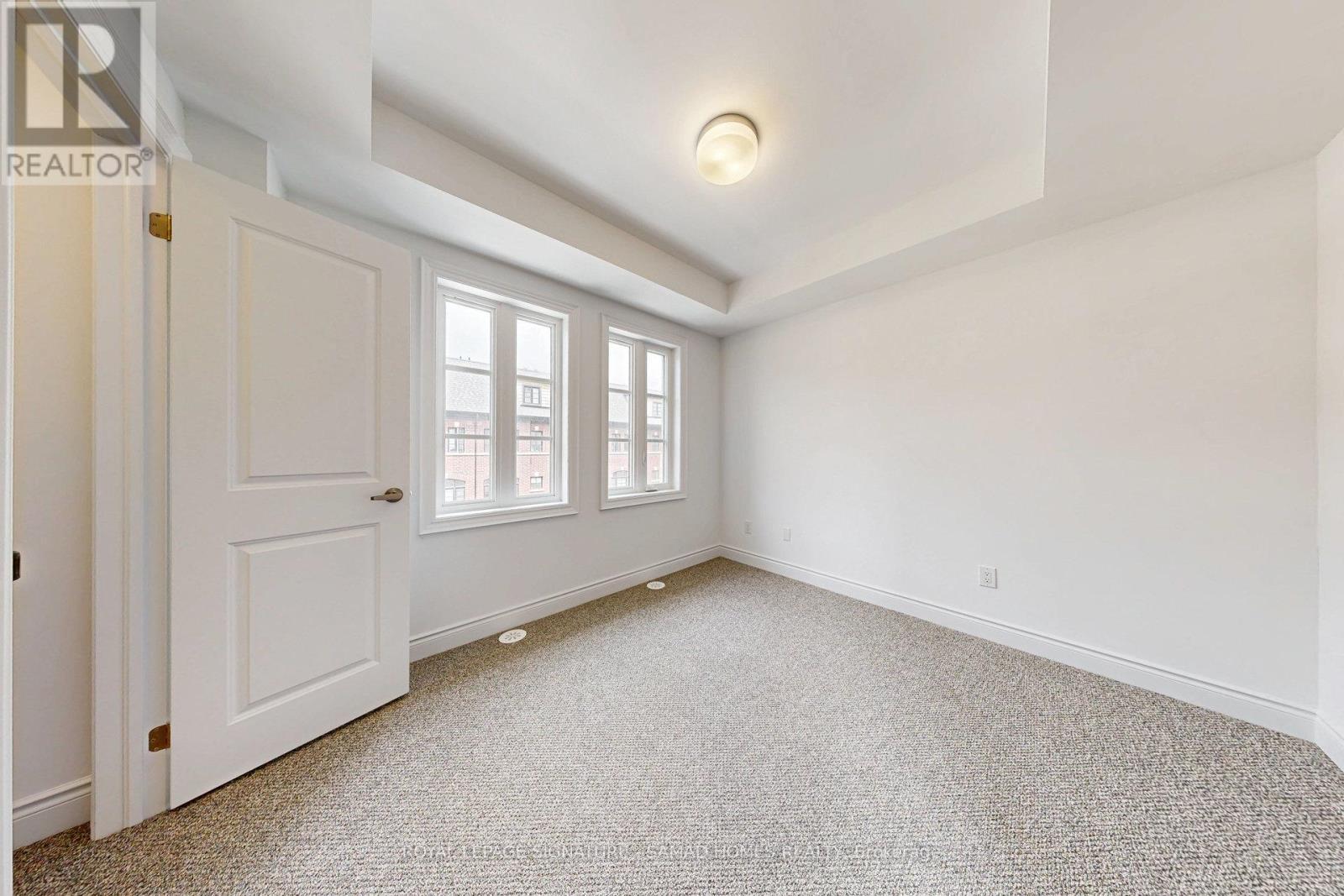 












155 - 55 LUNAR CRESCENT

,
Mississauga,




Ontario
L5M2R4

