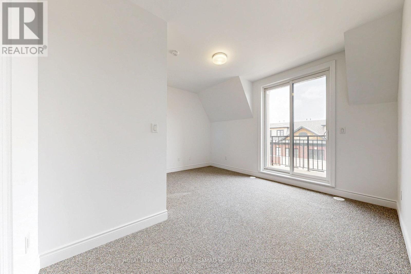 












155 - 55 LUNAR CRESCENT

,
Mississauga,




Ontario
L5M2R4

