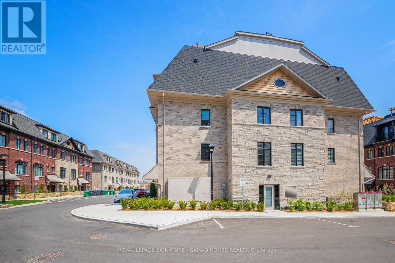 












155 - 55 LUNAR CRESCENT

,
Mississauga,




Ontario
L5M2R4

