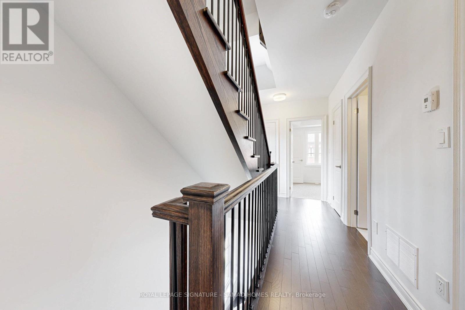 












155 - 55 LUNAR CRESCENT

,
Mississauga,




Ontario
L5M2R4

