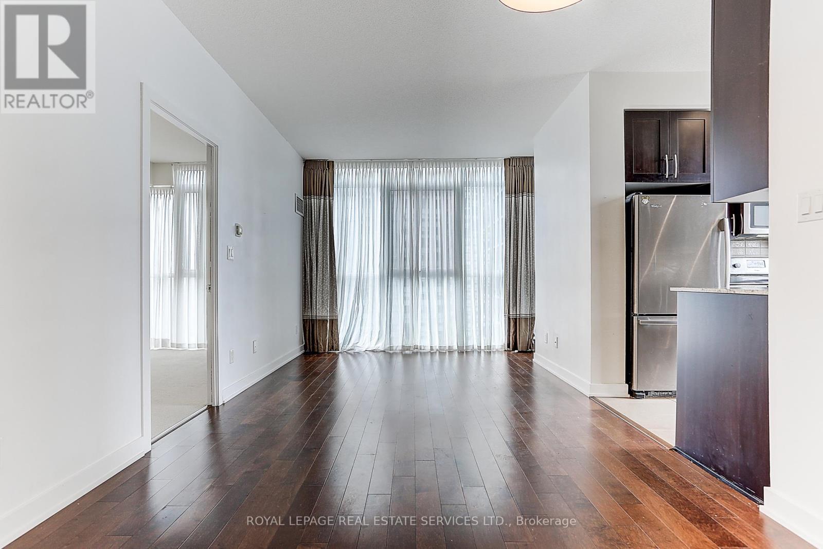 












1404 - 4070 CONFEDERATION PARKWAY

,
Mississauga,




Ontario
L5B0E9

