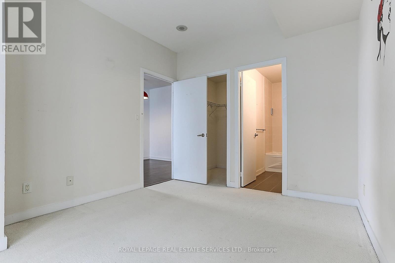 












1404 - 4070 CONFEDERATION PARKWAY

,
Mississauga,




Ontario
L5B0E9

