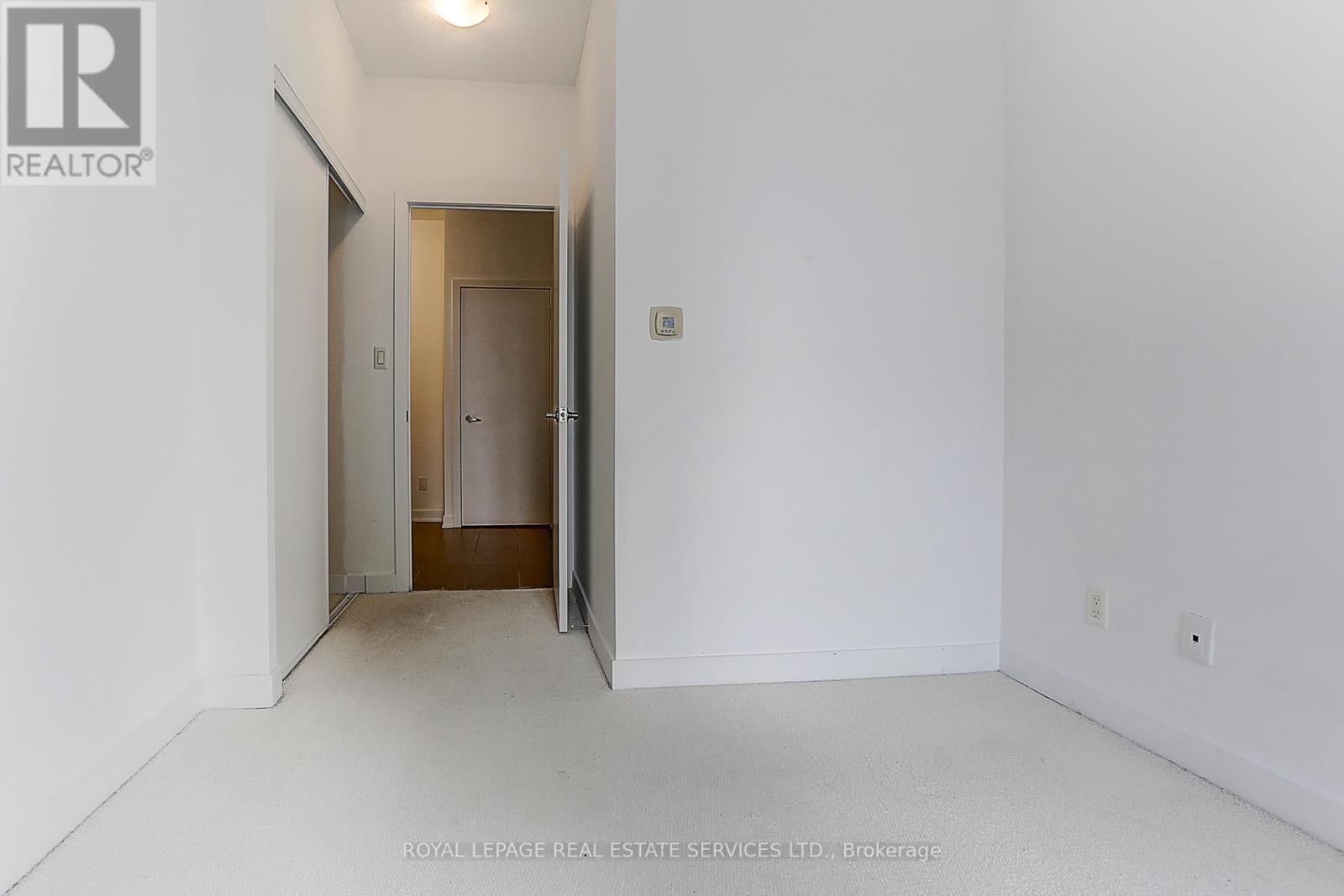 












1404 - 4070 CONFEDERATION PARKWAY

,
Mississauga,




Ontario
L5B0E9

