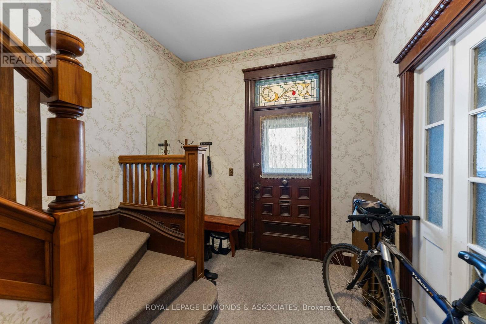 












54 ISABELLA STREET

,
Pembroke,




Ontario
K8A5S5

