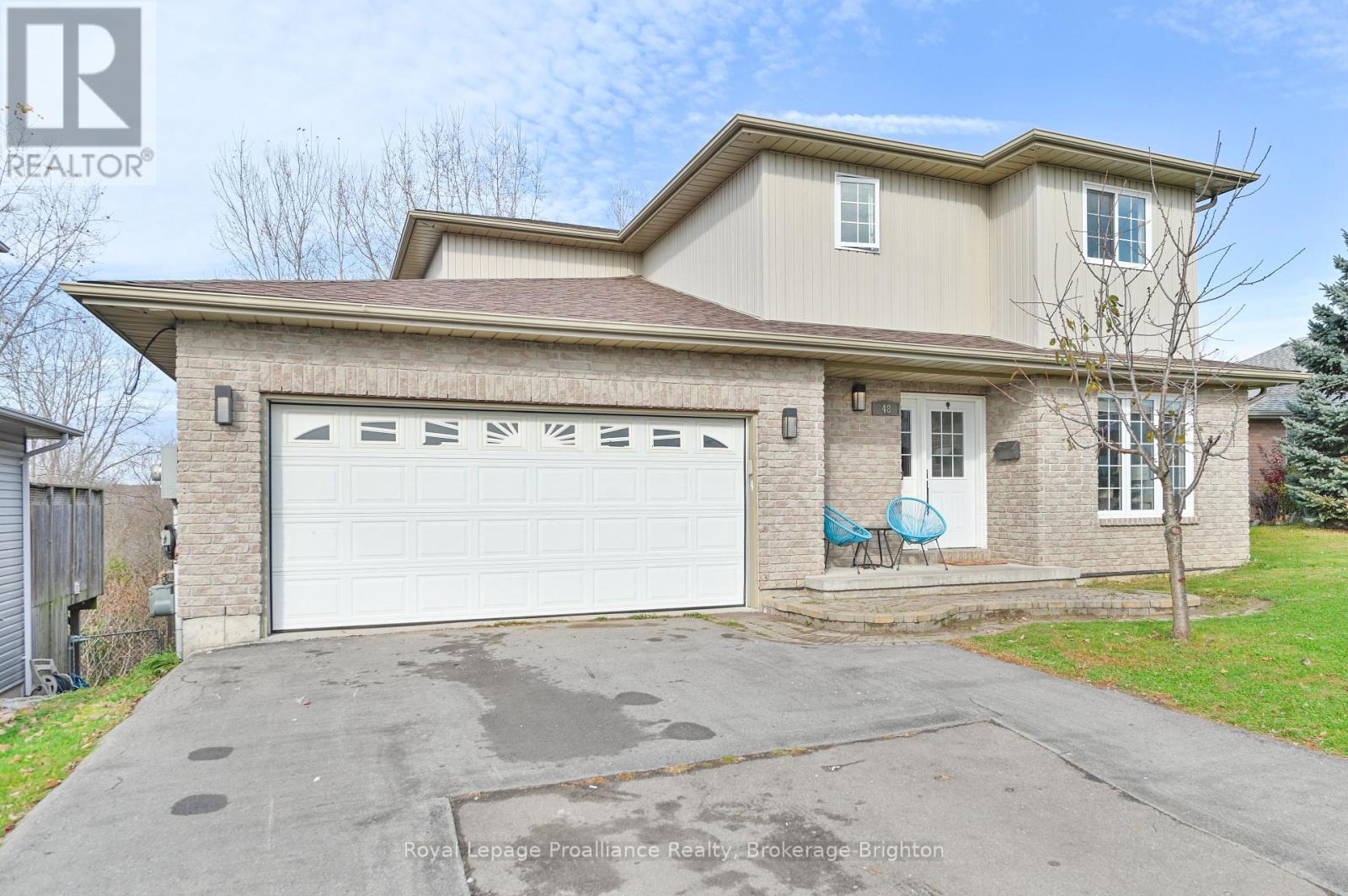 












48 FLEMING ROAD

,
Quinte West (Trenton Ward),




Ontario
K8V6P7

