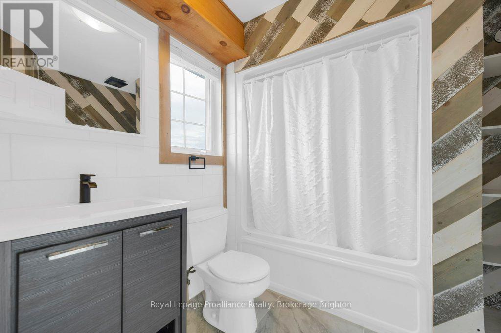 












48 FLEMING ROAD

,
Quinte West (Trenton Ward),




Ontario
K8V6P7

