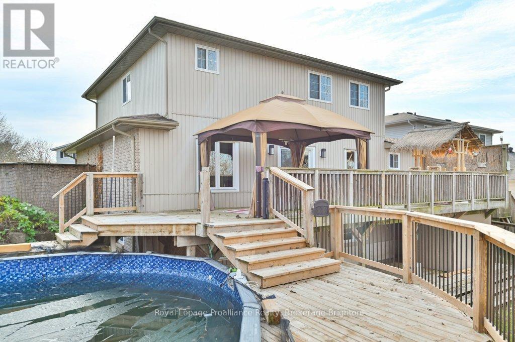 












48 FLEMING ROAD

,
Quinte West (Trenton Ward),




Ontario
K8V6P7

