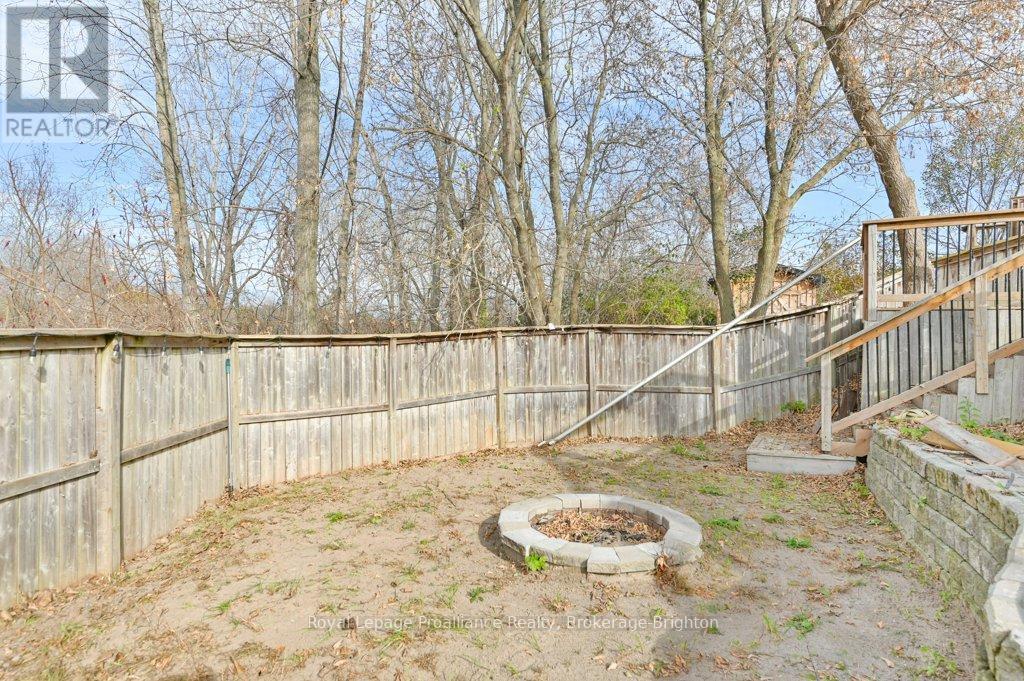 












48 FLEMING ROAD

,
Quinte West (Trenton Ward),




Ontario
K8V6P7


