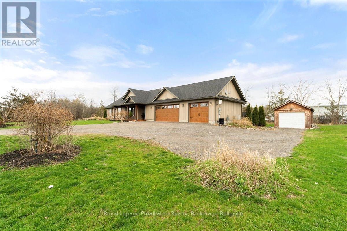 












264 GLEN MILLER ROAD

,
Quinte West (Sidney Ward),




Ontario
K8V5P8

