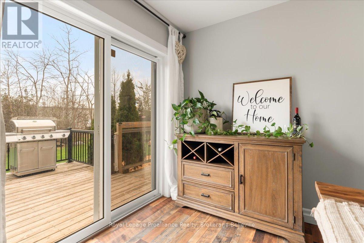 












264 GLEN MILLER ROAD

,
Quinte West (Sidney Ward),




Ontario
K8V5P8

