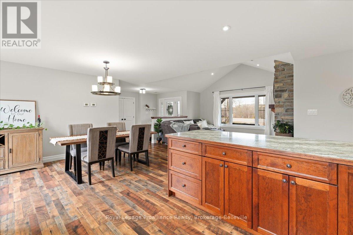 












264 GLEN MILLER ROAD

,
Quinte West (Sidney Ward),




Ontario
K8V5P8

