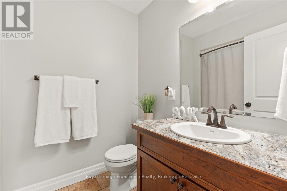 












264 GLEN MILLER ROAD

,
Quinte West (Sidney Ward),




Ontario
K8V5P8

