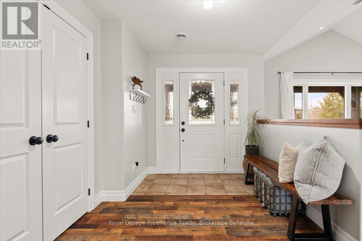 












264 GLEN MILLER ROAD

,
Quinte West (Sidney Ward),




Ontario
K8V5P8


