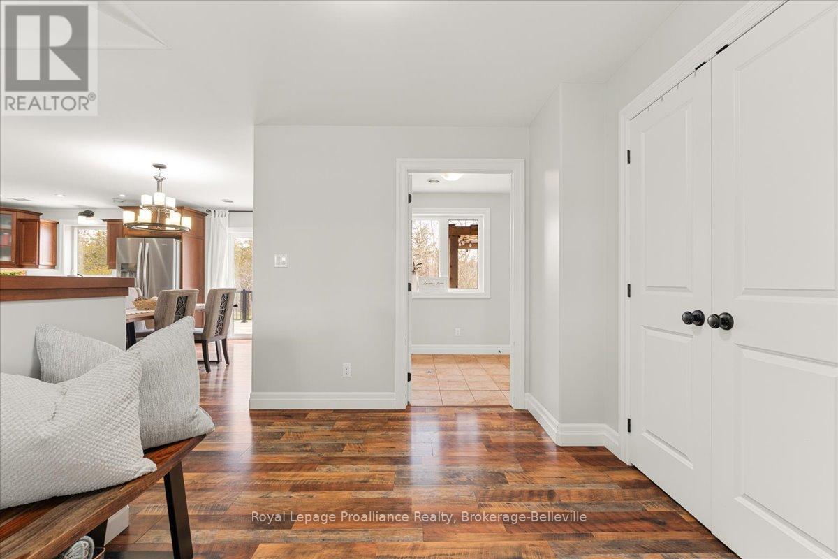 












264 GLEN MILLER ROAD

,
Quinte West (Sidney Ward),




Ontario
K8V5P8


