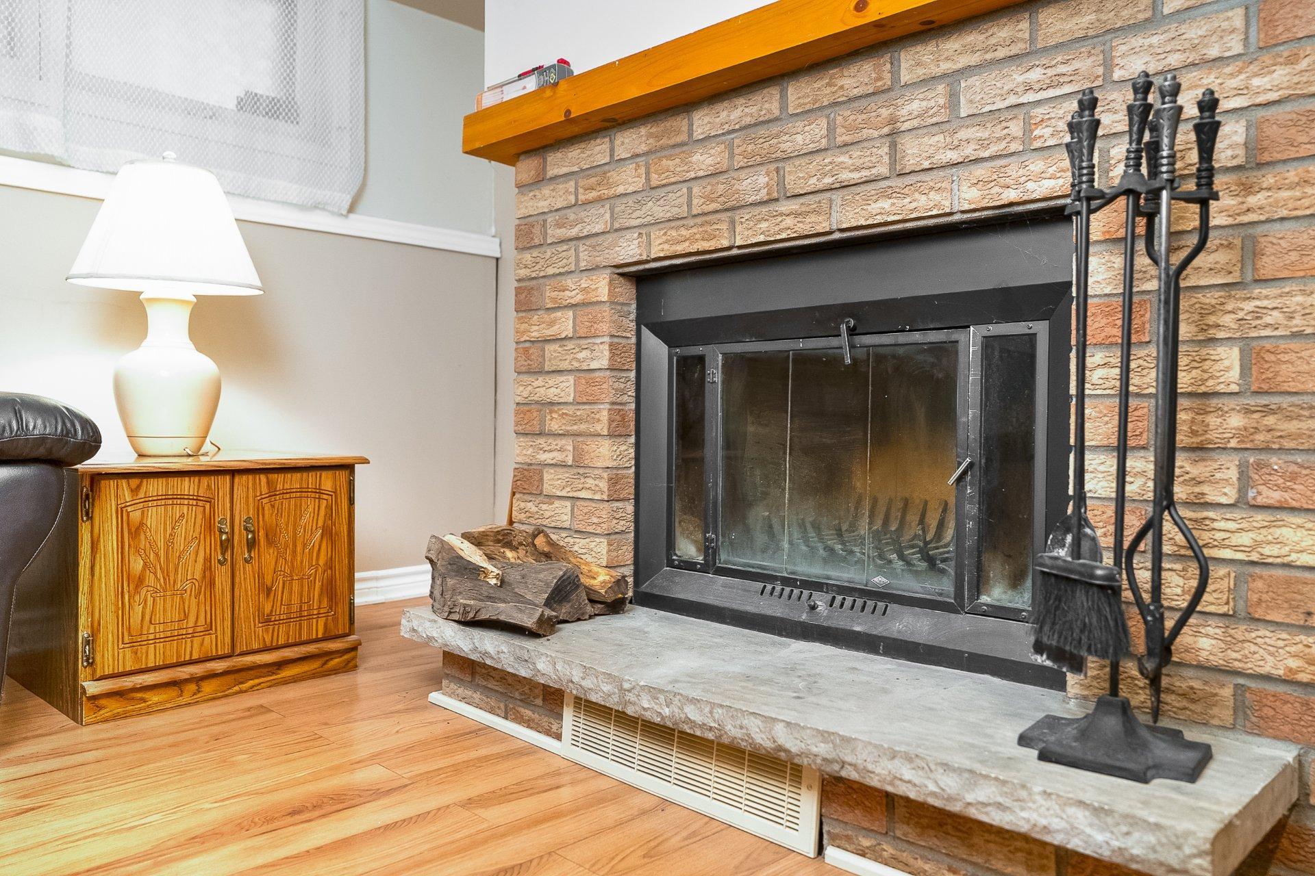 









754


Rue Golbourn

,
Longueuil (Greenfield Park),




QC
J4V3H3

