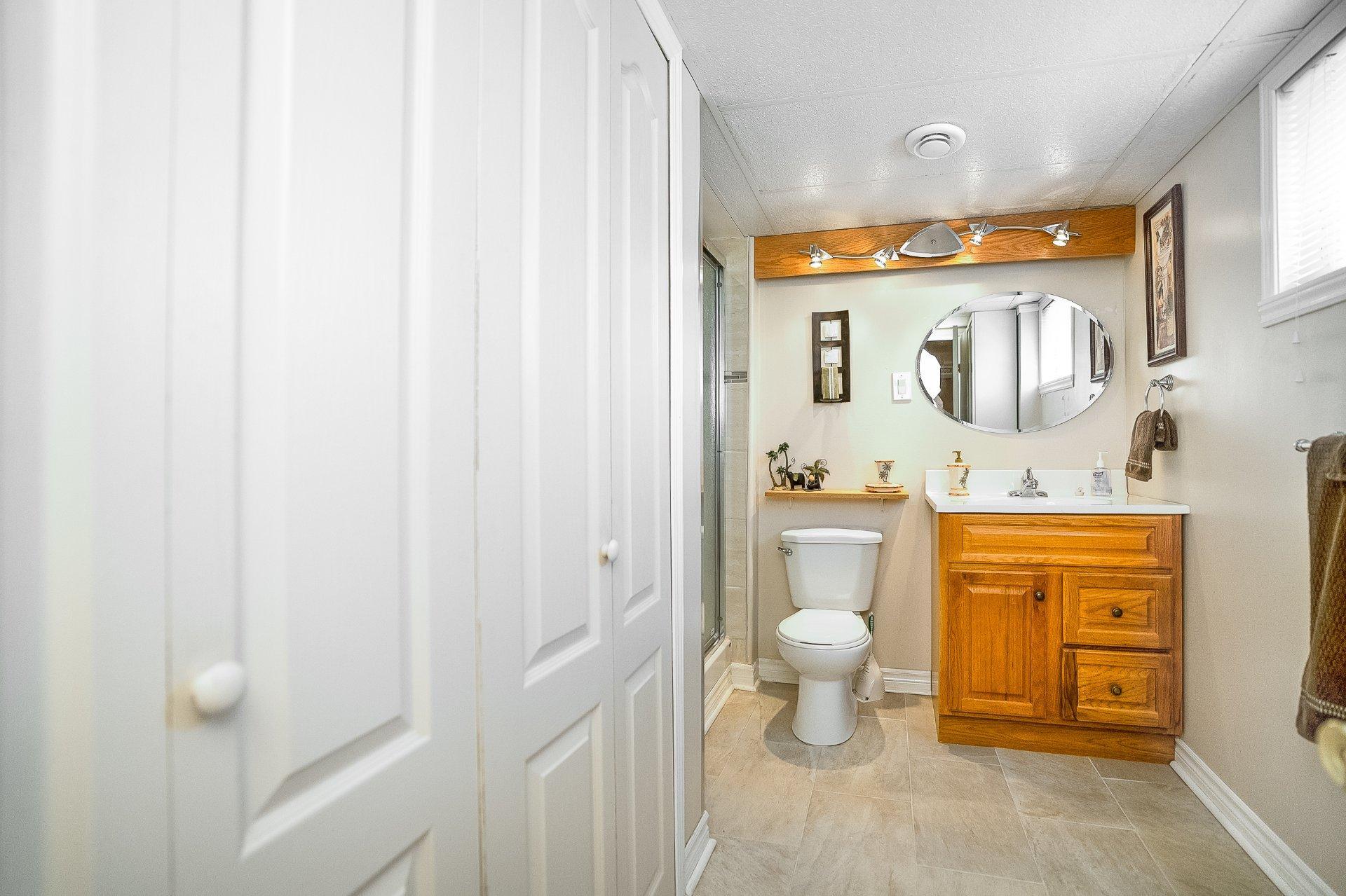 









754


Rue Golbourn

,
Longueuil (Greenfield Park),




QC
J4V3H3

