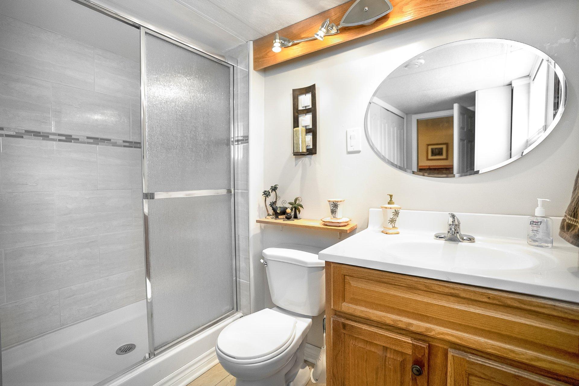 









754


Rue Golbourn

,
Longueuil (Greenfield Park),




QC
J4V3H3

