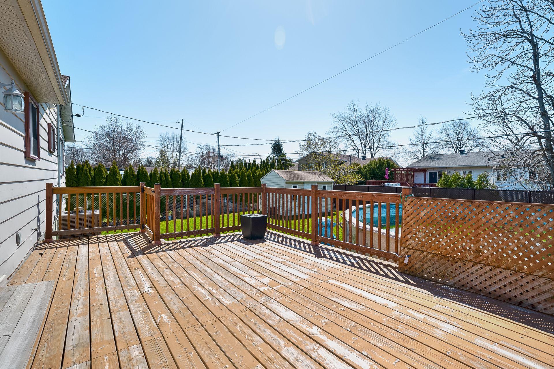 









754


Rue Golbourn

,
Longueuil (Greenfield Park),




QC
J4V3H3

