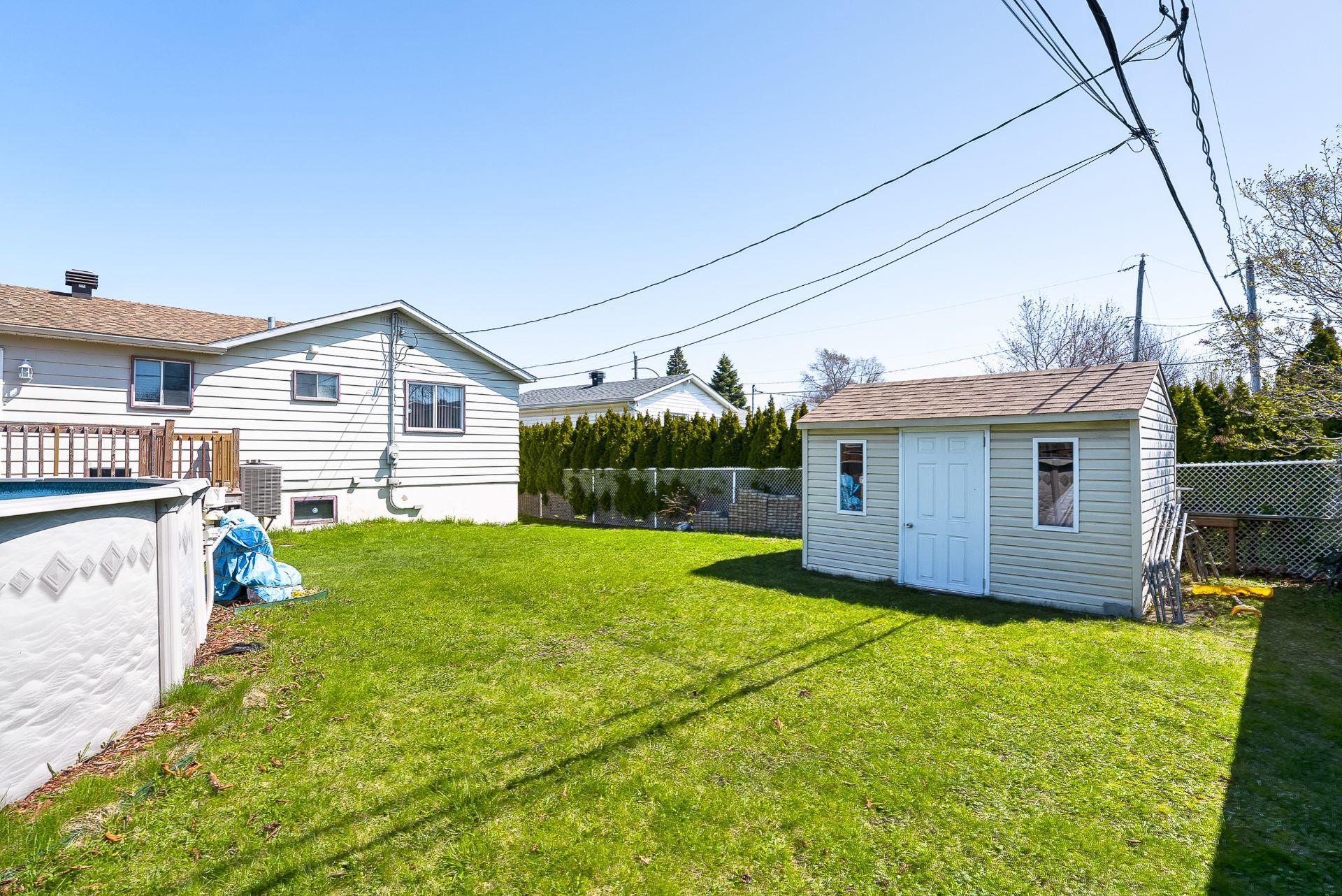 









754


Rue Golbourn

,
Longueuil (Greenfield Park),




QC
J4V3H3

